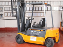 Still R20-20 2 tonne used electric forklift