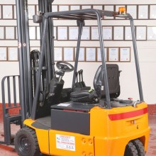 Linde E 15 1.5 tonne refurbished electric forklift 5