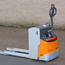 Still EGU 20 Powered Pallet Truck 1