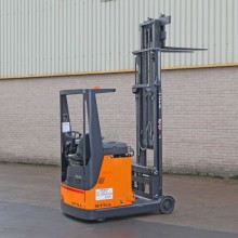 Used Still FM-14 1.4 tonne capacity reach truck